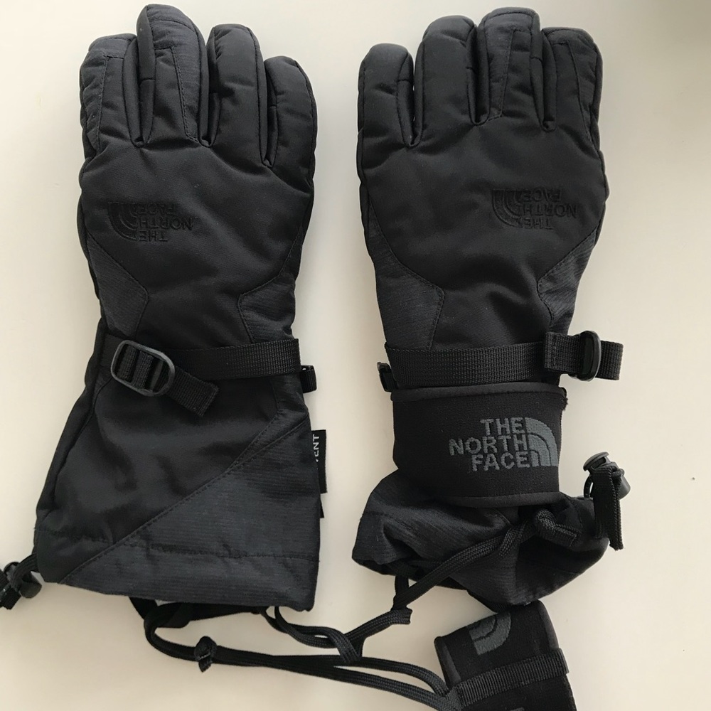 The North Face ski snow dry vent gloves